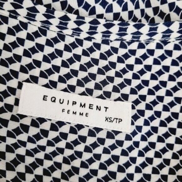 EQUIPMENT FEMME 100% Silk Button Down Blouse Geometric Print Sz XS - Picture 12 of 13